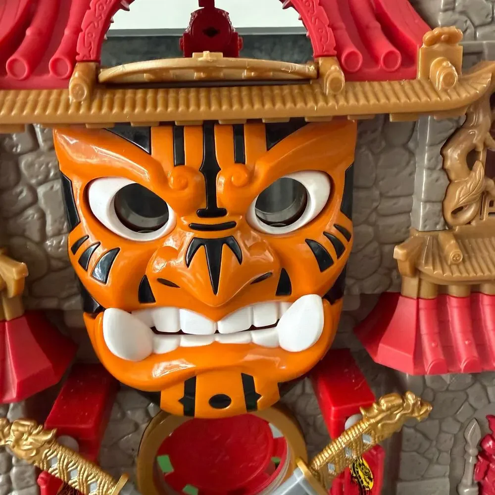 Fisher-Price Imaginext Samurai Castle Tiger Fortress Playset